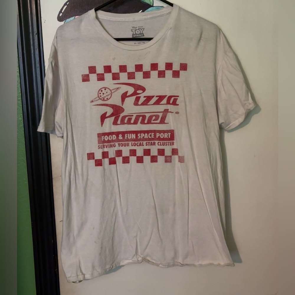 XL Pizza Planet T-shirt